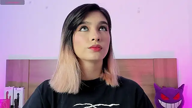 Akatsumi  online show from November 2025 08:56:02 PM