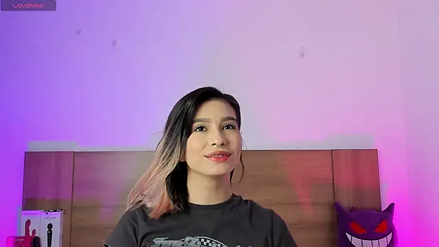 Akatsumi  online show from December 2025 09:14:01 PM