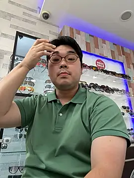 gayfucuxuc online show from September 2025 03:01:01 AM