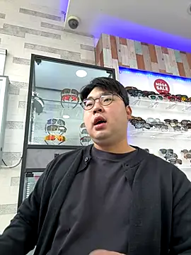 gayfucuxuc online show from November 2025 02:34:01 AM