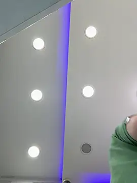 gayfucuxuc online show from September 2025 09:57:01 AM