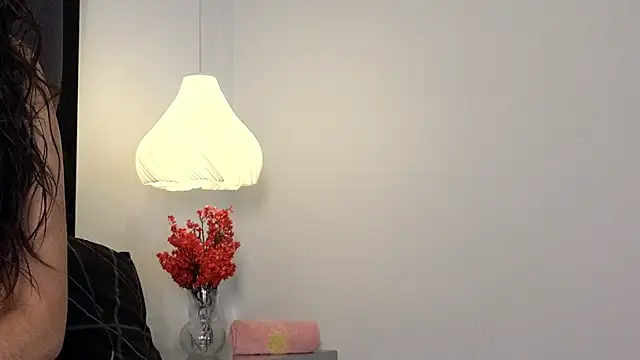 Calipso Parisi online show from November 2025 01:00:02 PM