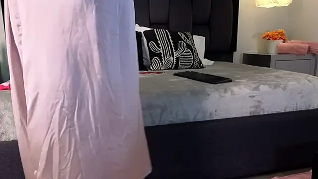 Calipso Parisi online show from November 2025 12:53:01 PM