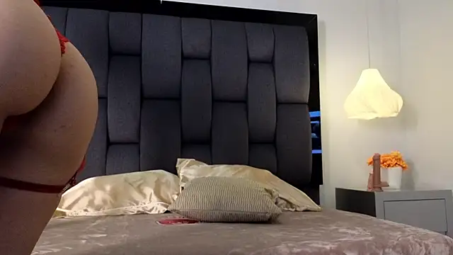 Calipso Parisi online show from November 2025 12:43:02 PM