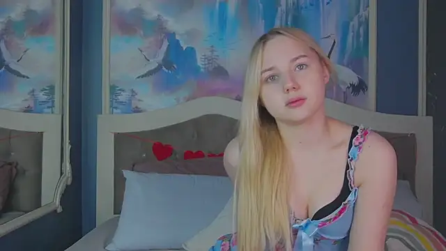 Sky Cutie online show from March 2026 06:02:01 AM