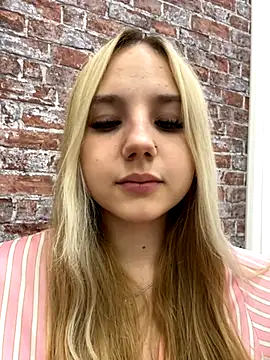 Sky Cutie online show from September 2025 04:22:01 AM