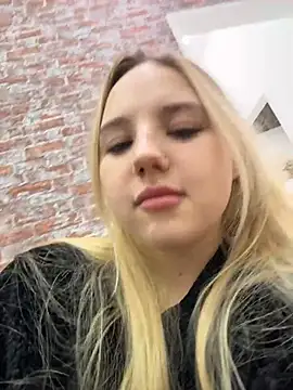 Sky Cutie online show from January 2026 04:19:01 AM