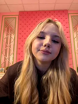 Sky Cutie online show from October 2025 05:09:02 AM