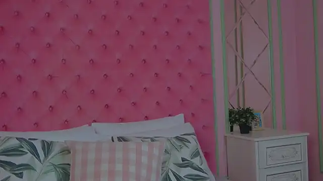 Sky Cutie online show from November 2025 04:39:01 AM