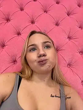 Sky Cutie online show from February 2026 07:42:01 AM