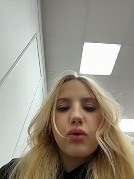 Sky Cutie online show from February 2026 05:38:01 AM