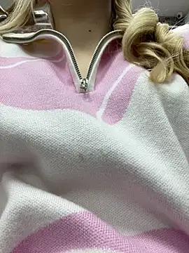 Sky Cutie online show from October 2025 04:22:02 AM