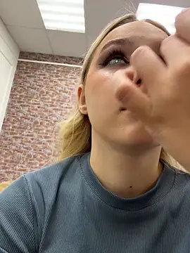 Sky Cutie online show from February 2026 04:43:01 AM