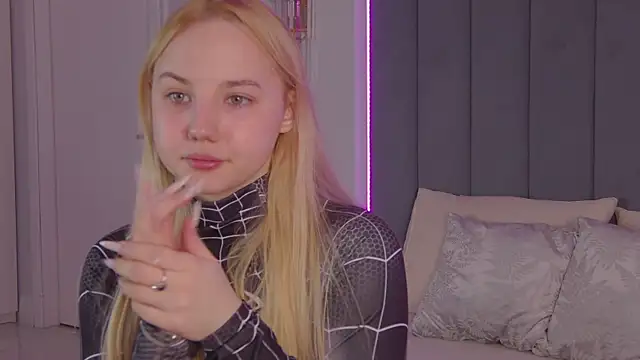 Sky Cutie online show from April 2026 04:29:02 AM