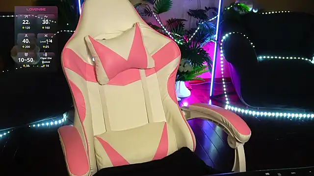 AnitaVon online show from October 2025 08:13:01 AM