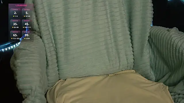 Snapshot of AnitaVon chatting on February 2026 04:23:01 AM AnitaVon online show from February 2026 04:23:01 AM