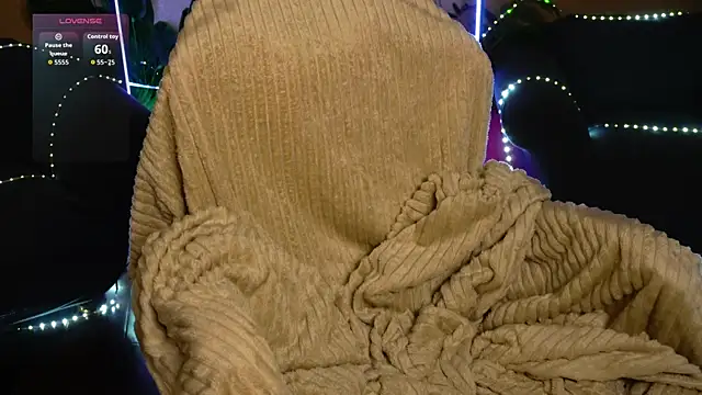 Snapshot of AnitaVon chatting on January 2026 05:03:02 AM AnitaVon online show from January 2026 05:03:02 AM