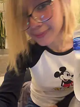 SweetBunnyGF online show from June 2026 11:16:01 PM