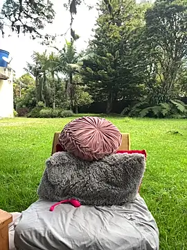 AliceMrtnz online show from February 2026 05:59:02 PM