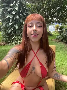 AliceMrtnz online show from February 2026 05:46:02 PM