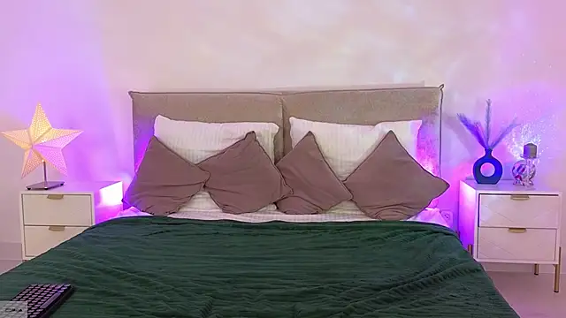 Snapshot of Jules_night chatting on November 2025 09:26:02 PM Jules night online show from November 2025 09:26:02 PM