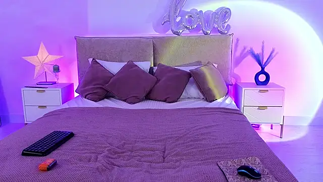 Jules night online show from May 2026 09:08:01 PM