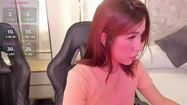 doll eyees  online show from October 2025 02:34:01 AM