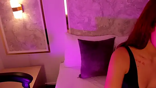 doll eyees  online show from November 2025 02:34:02 AM