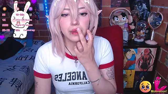  alexa19pretty  online show from October 2025 06:06:02 PM