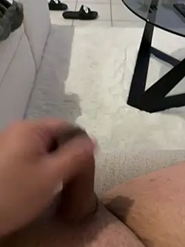 julienCr7 online show from March 2026 06:17:02 PM