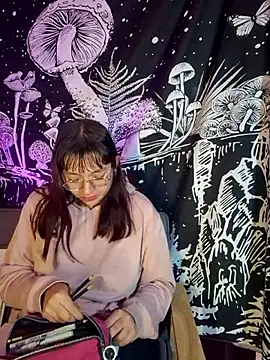 Violetaa Leee online show from September 2025 10:32:01 PM