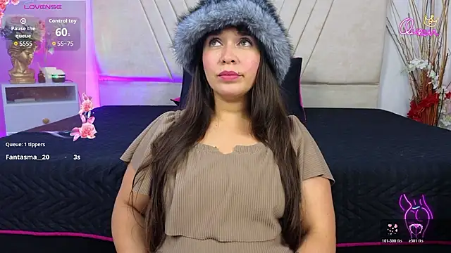 Snapshot of isabella_cf chatting on February 2026 05:51:01 AM isabella cf online show from February 2026 05:51:01 AM