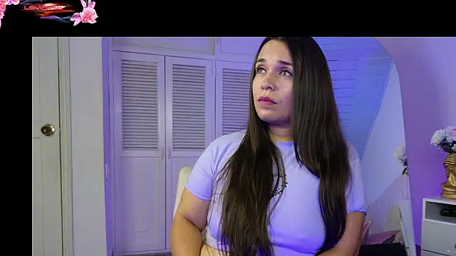 Snapshot of isabella_cf chatting on February 2026 05:38:02 AM isabella cf online show from February 2026 05:38:02 AM