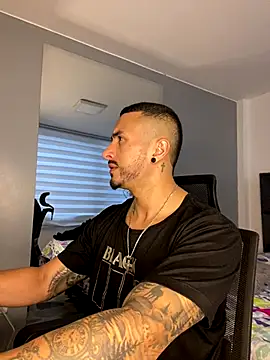 Snapshot of ALEXXX_KING chatting on September 2025 12:45:01 PM ALEXXX KING online show from September 2025 12:45:01 PM