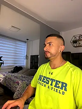 Snapshot of ALEXXX_KING chatting on September 2025 12:33:02 PM ALEXXX KING online show from September 2025 12:33:02 PM