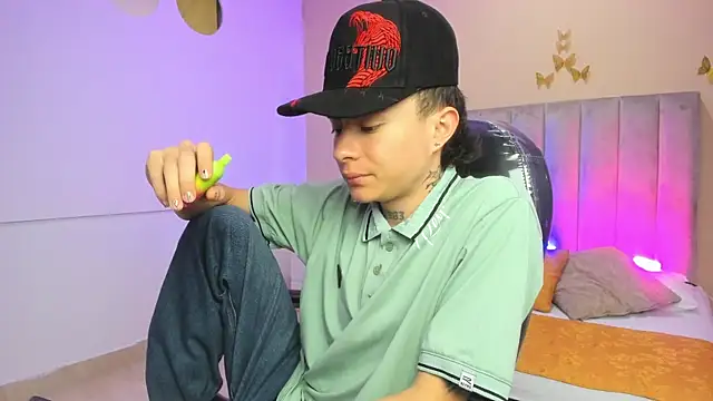 Nascary Fox online show from February 2026 08:00:02 PM