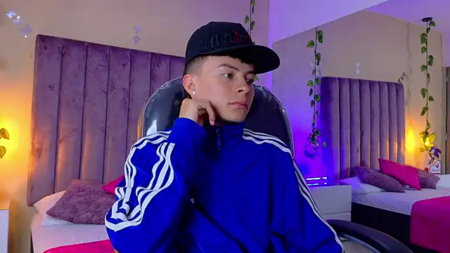 Nascary Fox online show from January 2026 07:32:02 PM