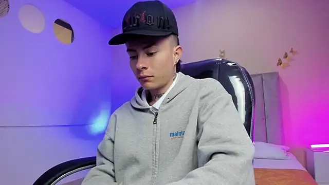 Nascary Fox online show from April 2026 12:29:01 PM