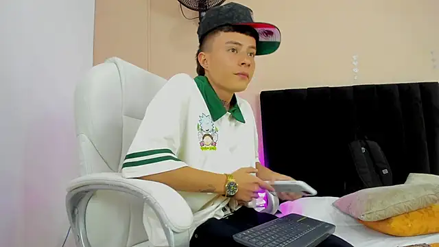 Nascary Fox online show from September 2025 08:25:01 PM