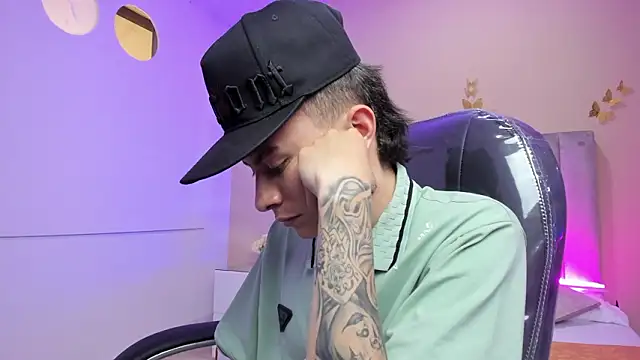 Nascary Fox online show from January 2026 07:12:01 PM