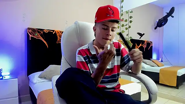 Nascary Fox online show from October 2025 07:36:01 PM