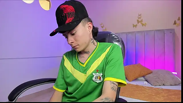 Nascary Fox online show from February 2026 07:32:01 PM