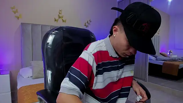 Nascary Fox online show from January 2026 01:18:01 PM