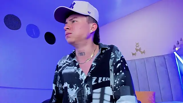 Nascary Fox online show from December 2025 08:04:02 PM