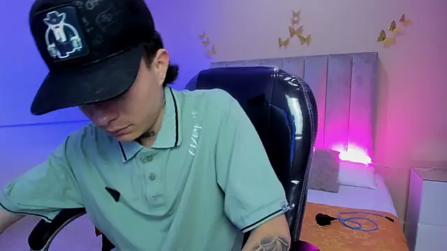 Nascary Fox online show from February 2026 07:35:02 PM