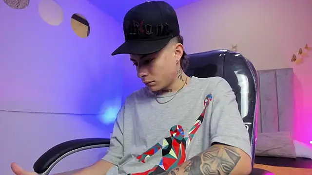 Nascary Fox online show from April 2026 12:33:01 PM