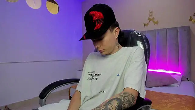 Nascary Fox online show from February 2026 07:32:02 PM