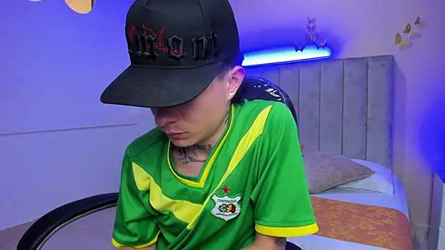 Nascary Fox online show from February 2026 07:24:02 PM