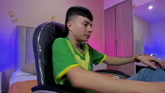 Nascary Fox online show from January 2026 07:31:02 PM