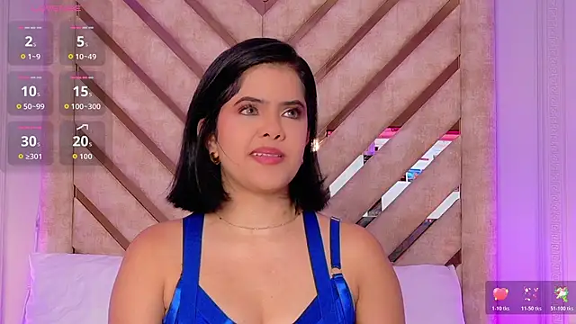 Martina-Roberts- online show from December 2025 04:34:02 AM